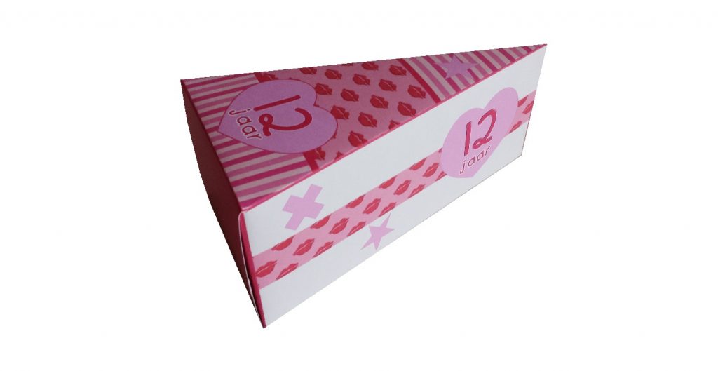 Traktatie taartpunt roze lipjes