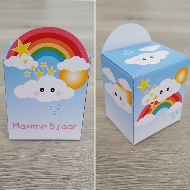 traktatie doosje wolkje met regenboog